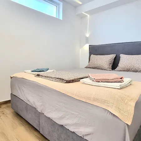 Apolonia - For 5 People سوزوبول